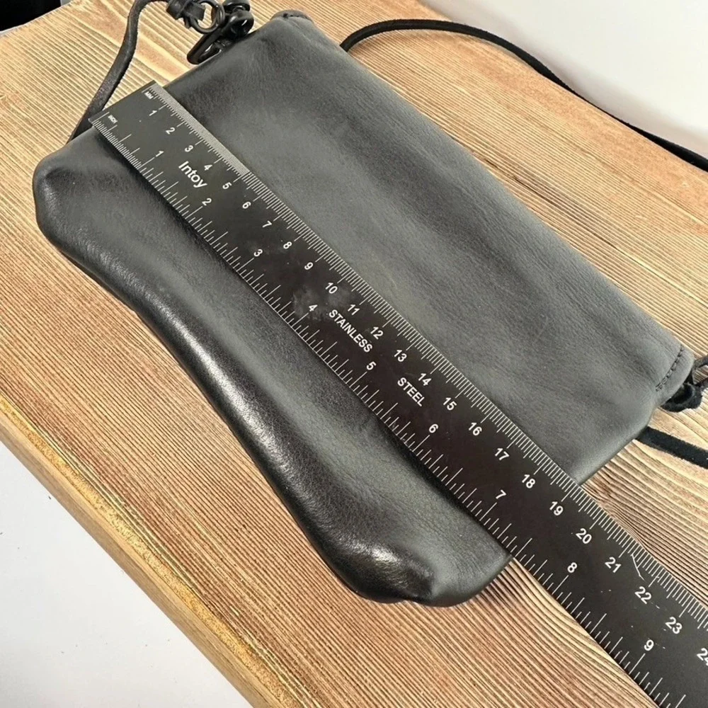 VTG Black Leather Foldover Crossbody Convertible Clutch 90s Minimalist Festival